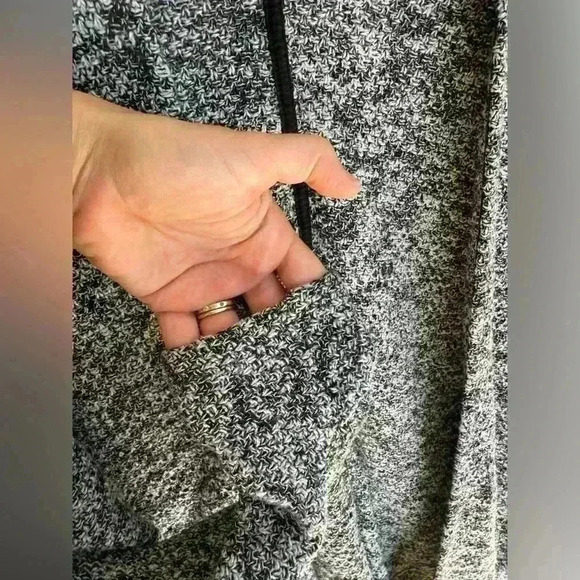 American Eagle Outfitters women’s black and white cardigan open front size XS - Picture 3 of 12